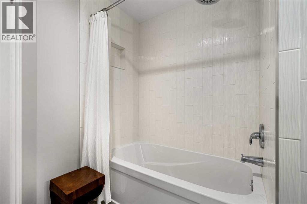 1120 Lake Wapta Place SE, Calgary, Alberta  T2J 2P5 - Photo 35 - A2304347