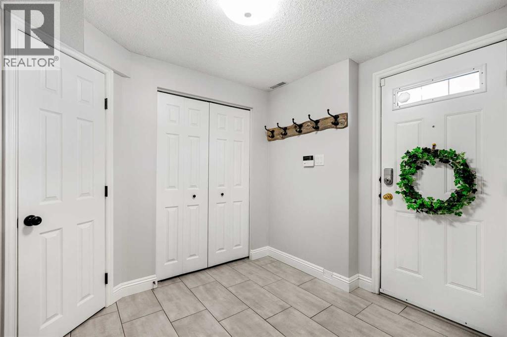 1120 Lake Wapta Place SE, Calgary, Alberta  T2J 2P5 - Photo 32 - A2304347