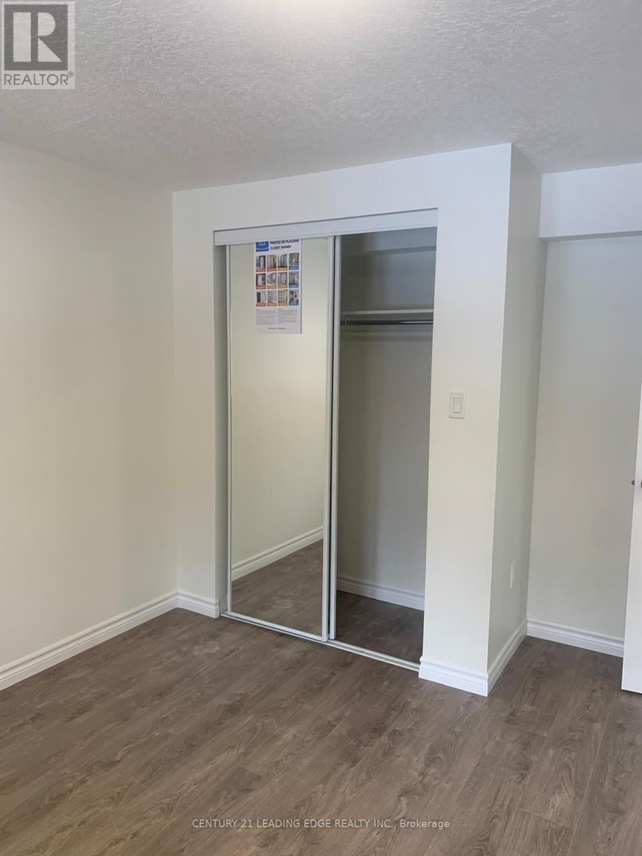142 Rivertrail Avenue, Kitchener, Ontario  N2A 0J7 - Photo 6 - X13066368