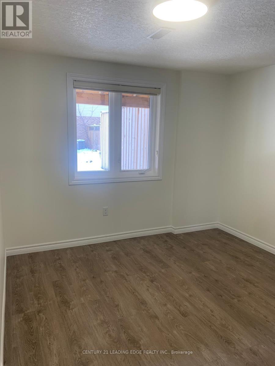 142 Rivertrail Avenue, Kitchener, Ontario  N2A 0J7 - Photo 8 - X13066368