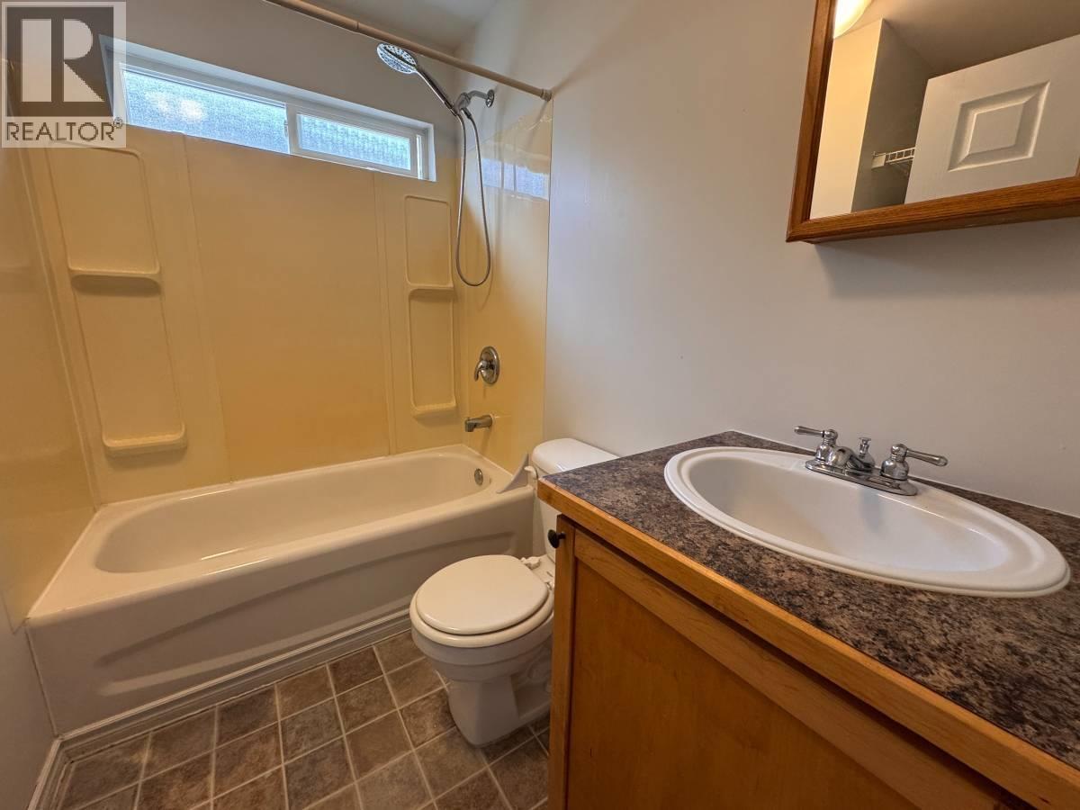 Suite 23788 Kanaka Way, Maple Ridge, British Columbia  V2W 1E5 - Photo 8 - R3113879
