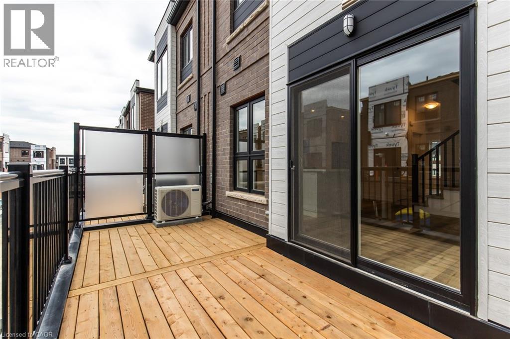70 Kenesky Drive Unit# 4, Waterdown, Ontario  L8B 2A9 - Photo 10 - 40814253