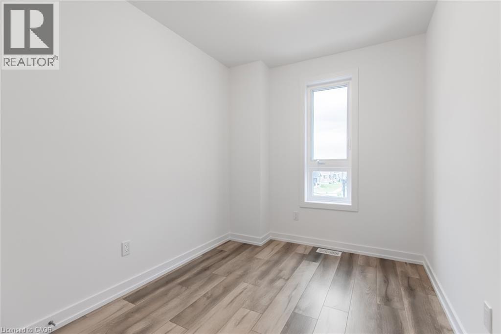 70 Kenesky Drive Unit# 4, Waterdown, Ontario  L8B 2A9 - Photo 28 - 40814253