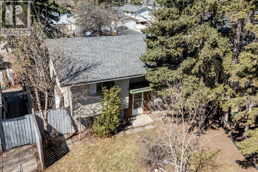 3030 31a Street Se, Calgary, Alberta  T2B 0S9 - Photo 3 - A2303930