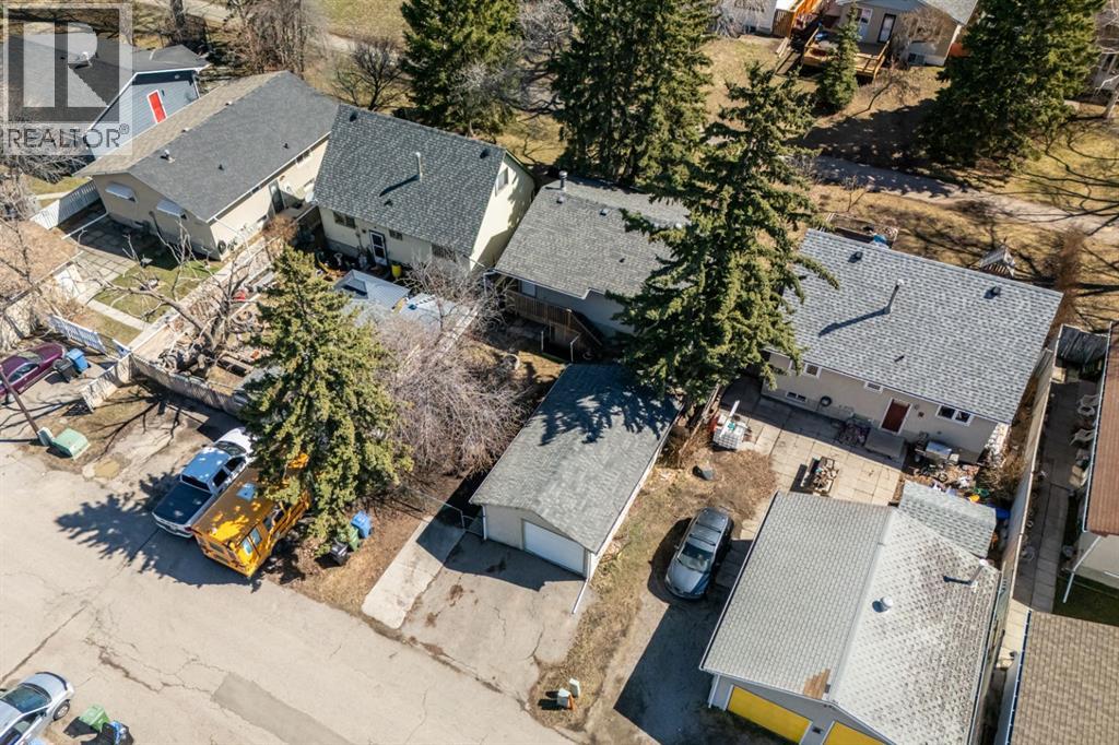 3030 31a Street Se, Calgary, Alberta  T2B 0S9 - Photo 2 - A2303930