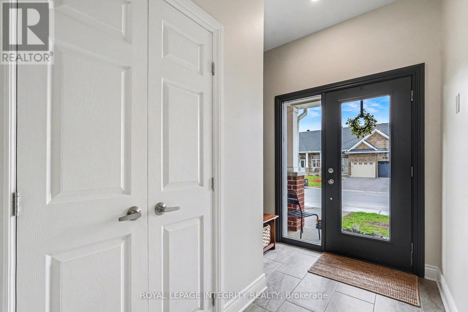3 Borland Drive, Carleton Place, Ontario  K7C 0K7 - Photo 3 - X13066408