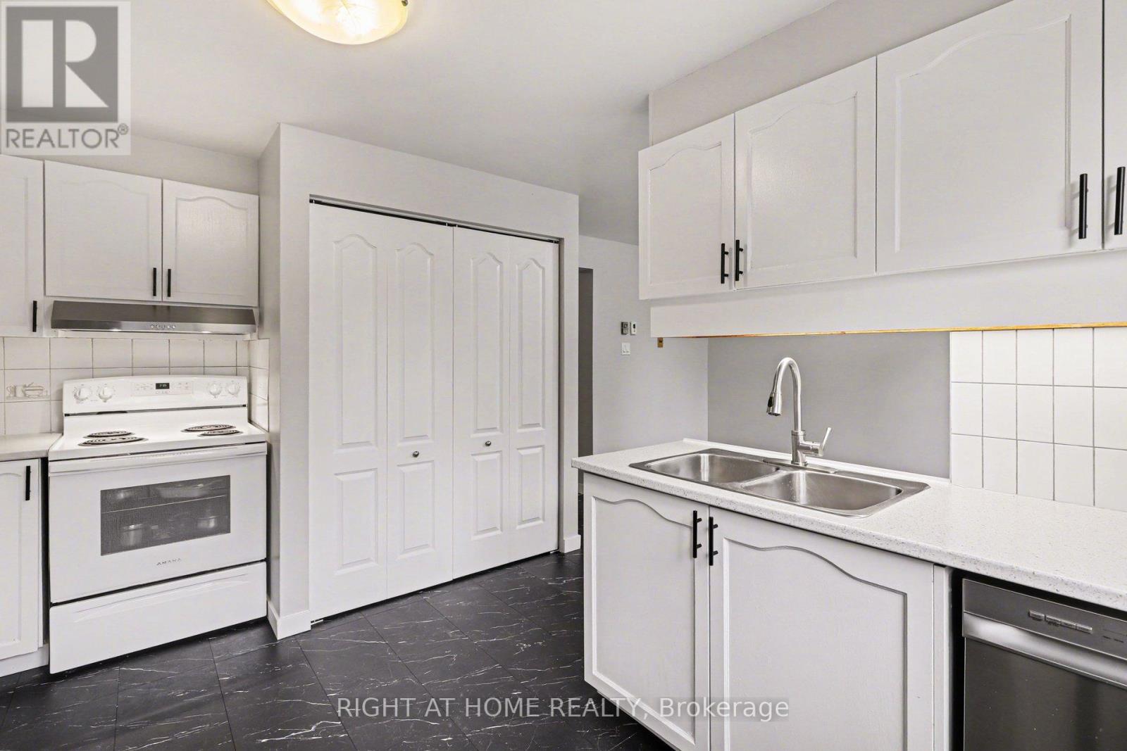 29 - 26 Wrenwood Crescent, Ottawa, Ontario  K2G 5V5 - Photo 16 - X13066472