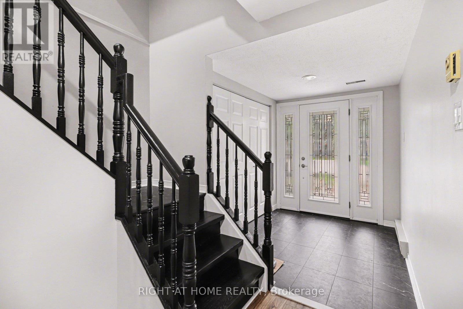 29 - 26 Wrenwood Crescent, Ottawa, Ontario  K2G 5V5 - Photo 3 - X13066472