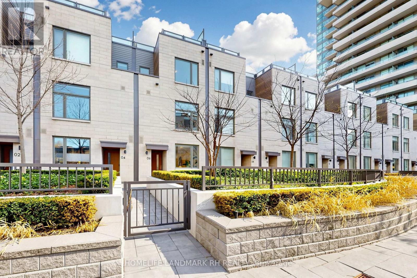 TH6 - 270 DAVENPORT ROAD, Toronto, Ontario