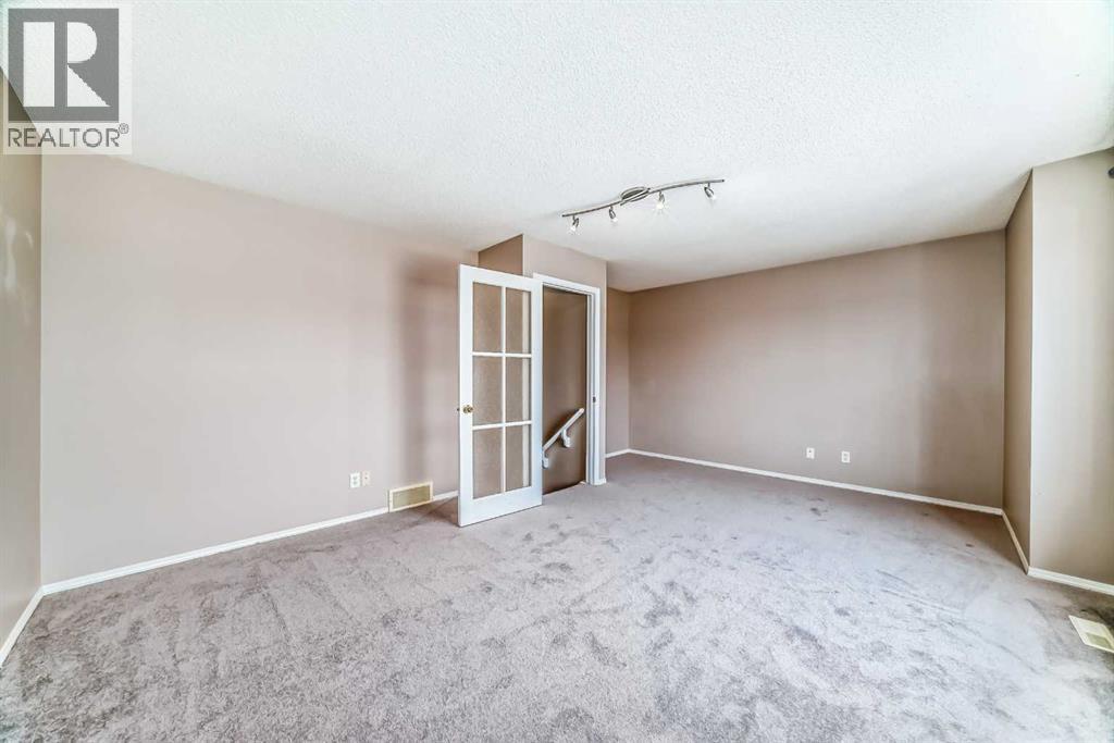 9 Somerside Crescent Sw, Calgary, Alberta  T2Y 4G8 - Photo 31 - A2297148