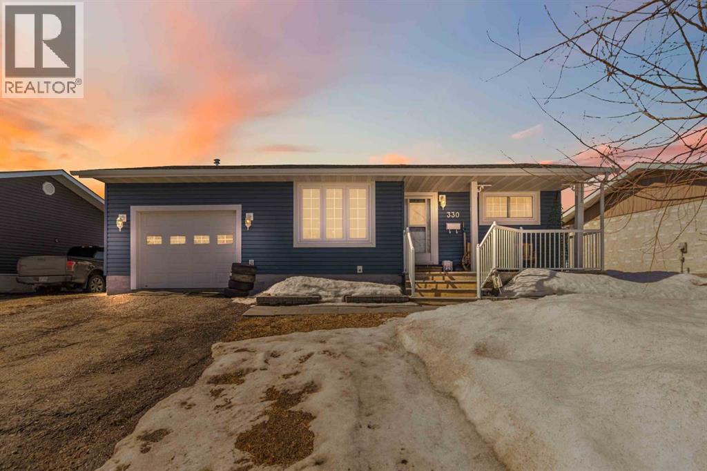 330 Hillcrest Drive, Fort Mcmurray, Alberta  T9H 3X5 - Photo 1 - A2304778