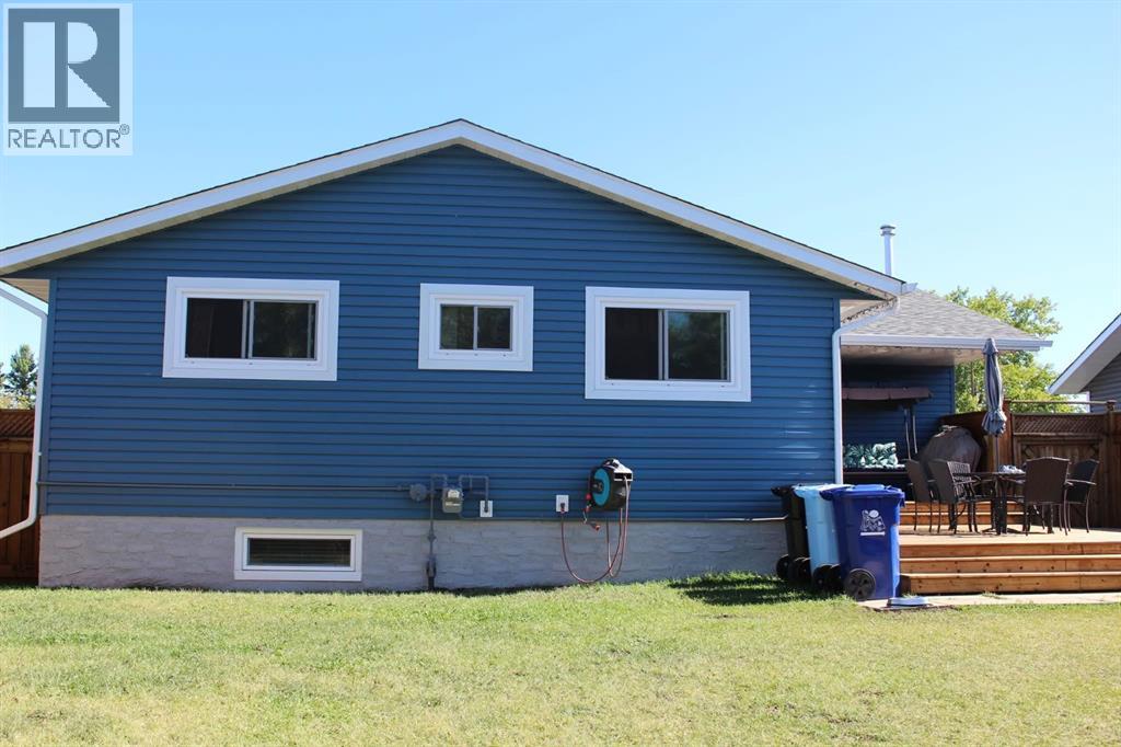 330 Hillcrest Drive, Fort Mcmurray, Alberta  T9H 3X5 - Photo 46 - A2304778