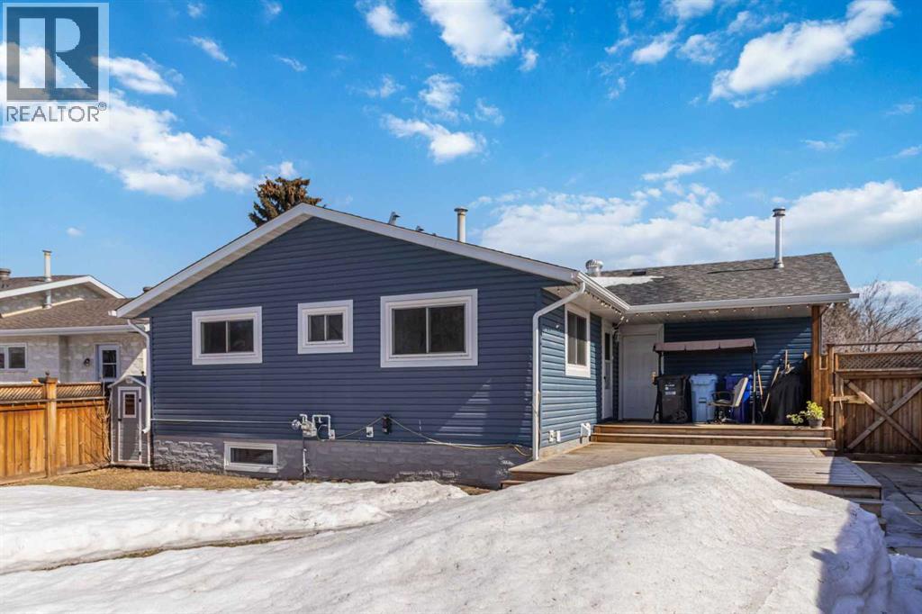 330 Hillcrest Drive, Fort Mcmurray, Alberta  T9H 3X5 - Photo 42 - A2304778
