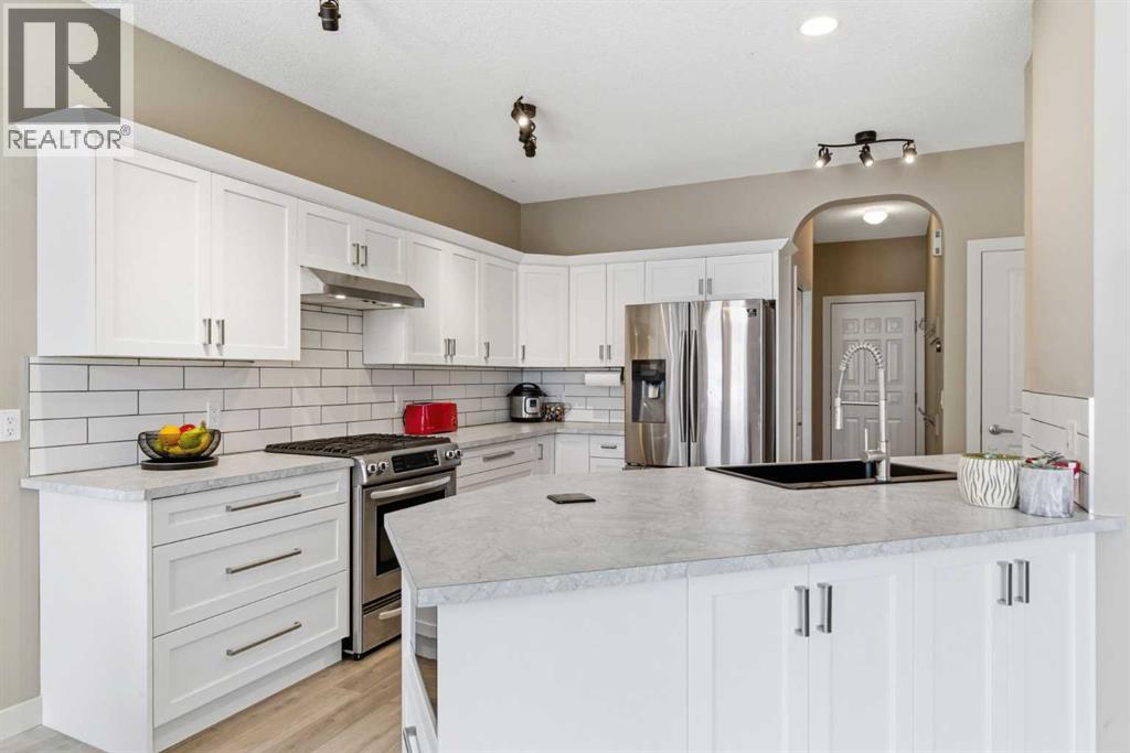 206 Sierra Nevada Close Sw, Calgary, Alberta  T3H 3H6 - Photo 13 - A2297192