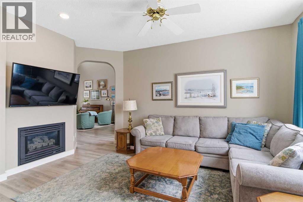 206 Sierra Nevada Close Sw, Calgary, Alberta  T3H 3H6 - Photo 10 - A2297192