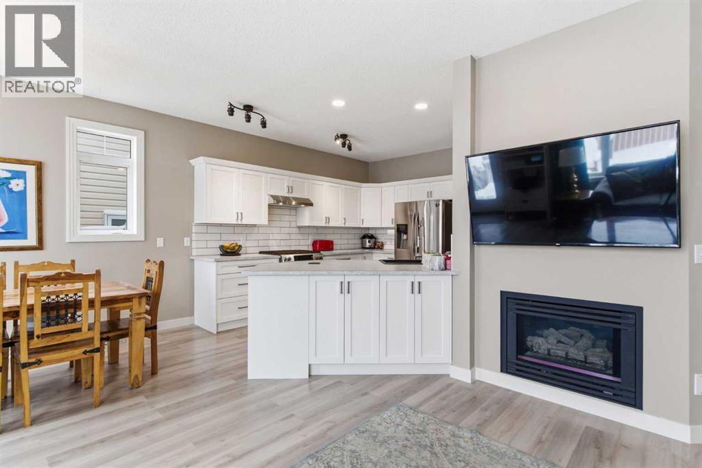 206 Sierra Nevada Close Sw, Calgary, Alberta  T3H 3H6 - Photo 12 - A2297192