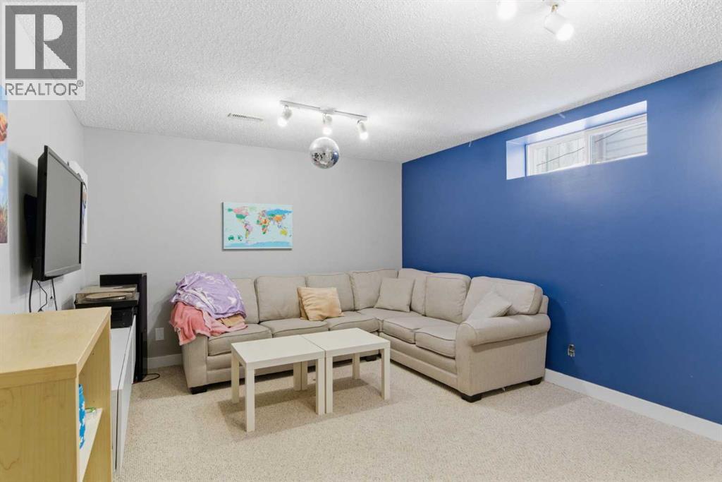 206 Sierra Nevada Close Sw, Calgary, Alberta  T3H 3H6 - Photo 37 - A2297192