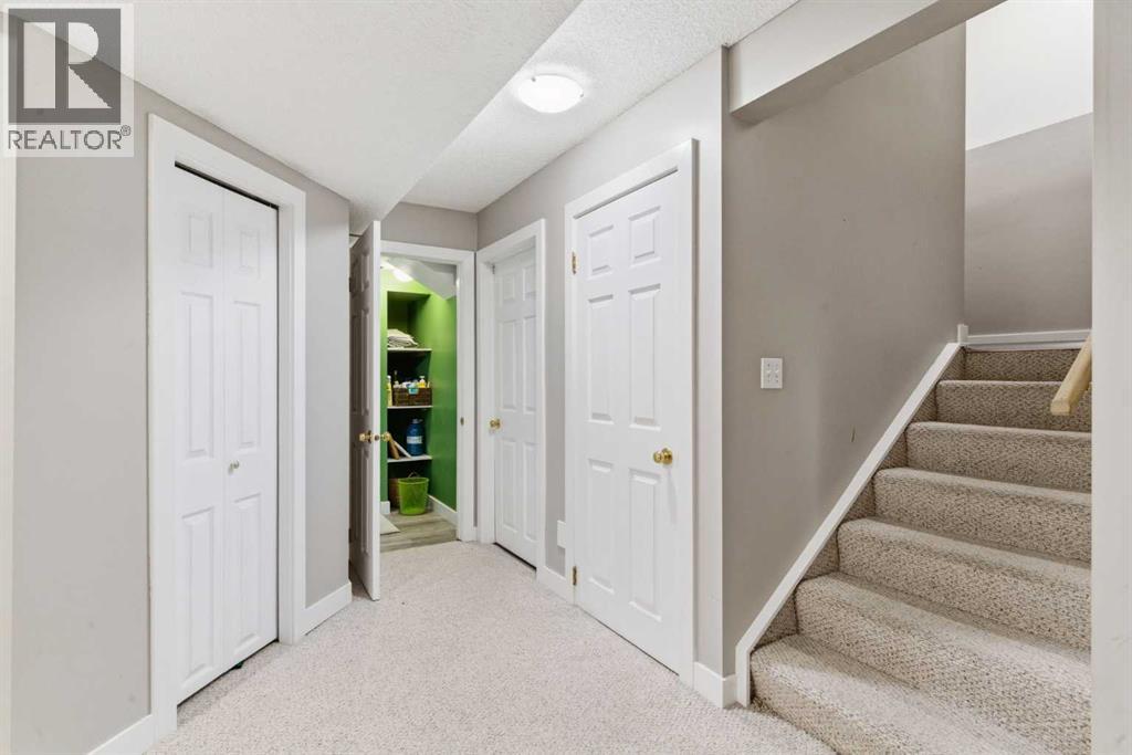 206 Sierra Nevada Close Sw, Calgary, Alberta  T3H 3H6 - Photo 29 - A2297192