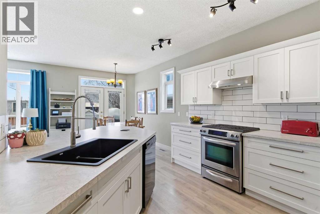 206 Sierra Nevada Close Sw, Calgary, Alberta  T3H 3H6 - Photo 15 - A2297192
