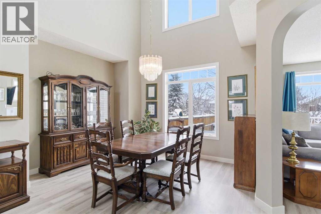 206 Sierra Nevada Close Sw, Calgary, Alberta  T3H 3H6 - Photo 6 - A2297192