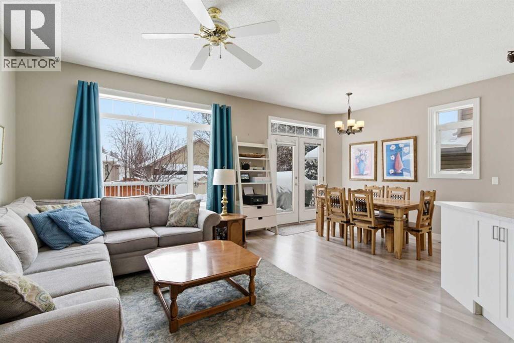 206 Sierra Nevada Close Sw, Calgary, Alberta  T3H 3H6 - Photo 8 - A2297192