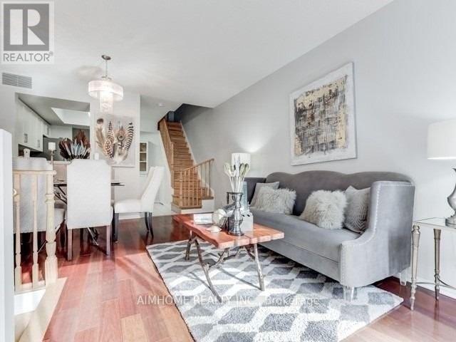 28 Sommerset Way, Toronto, Ontario  M2N 6W7 - Photo 7 - C13066514