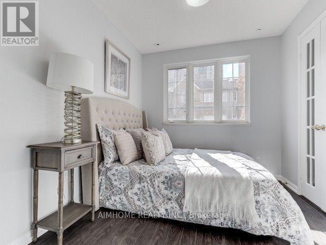 28 Sommerset Way, Toronto, Ontario  M2N 6W7 - Photo 9 - C13066514