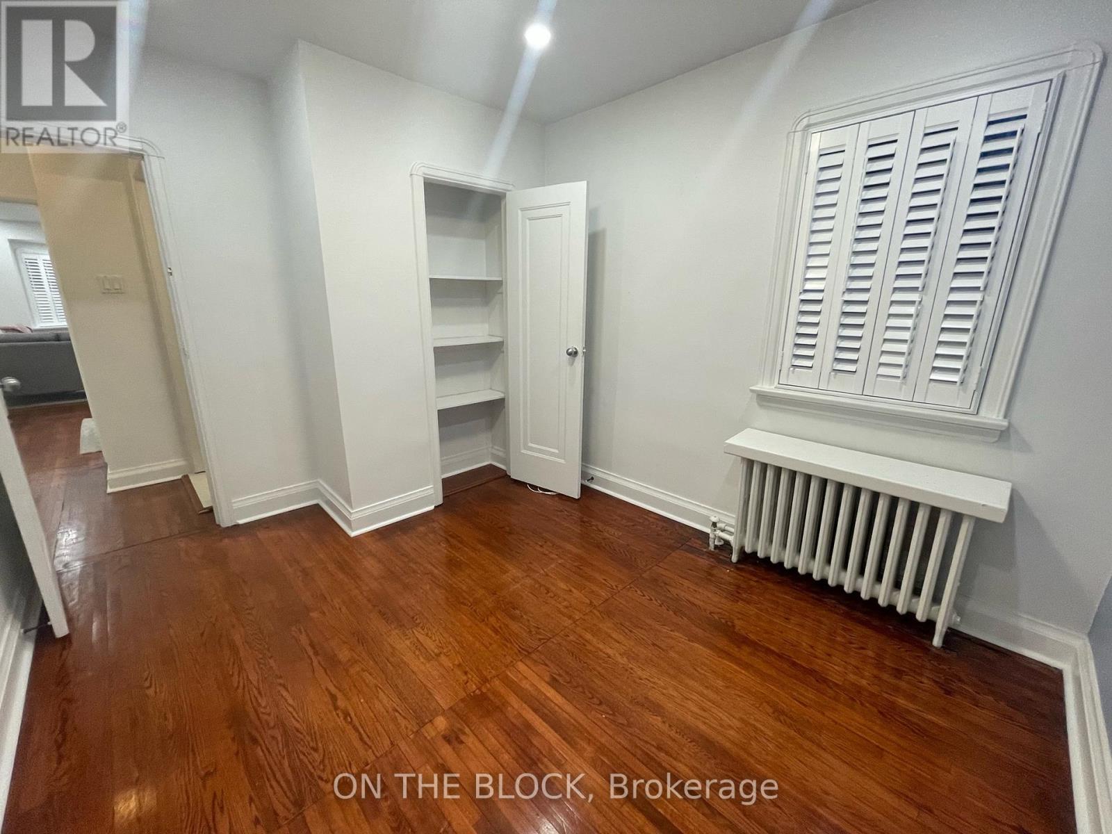 216 Donlands Avenue, Toronto, Ontario  M4J 3R1 - Photo 5 - E13066496