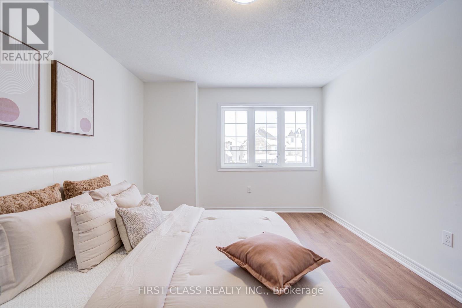 23 Grey Wing Avenue, Georgina, Ontario  L4P 0B7 - Photo 27 - N13066528