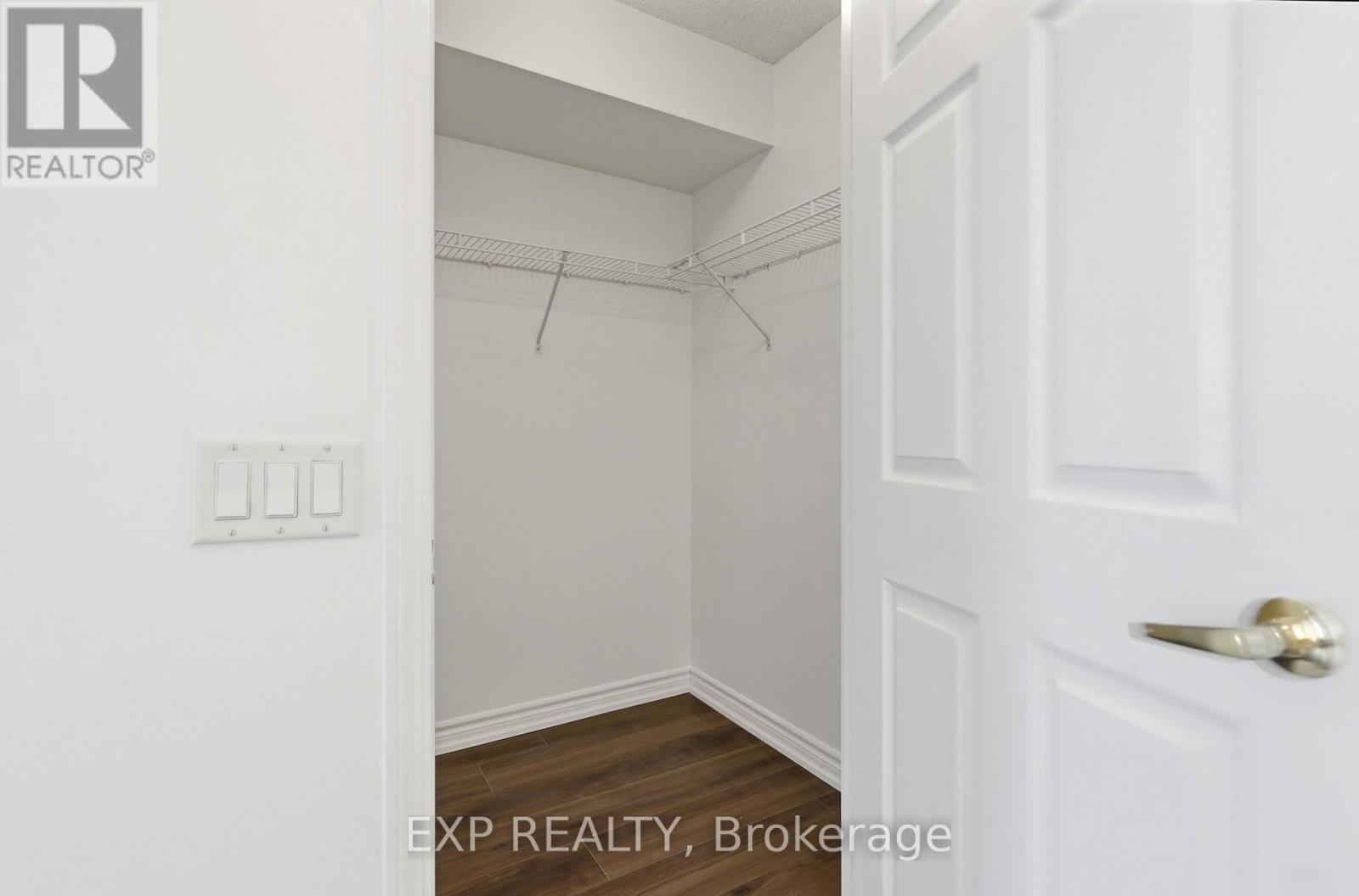2120 - 25 Kingsbridge Garden Circle, Mississauga, Ontario  L5R 4B1 - Photo 19 - W13066492