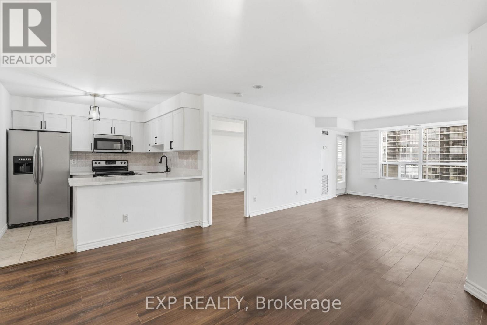 2120 - 25 Kingsbridge Garden Circle, Mississauga, Ontario  L5R 4B1 - Photo 6 - W13066492