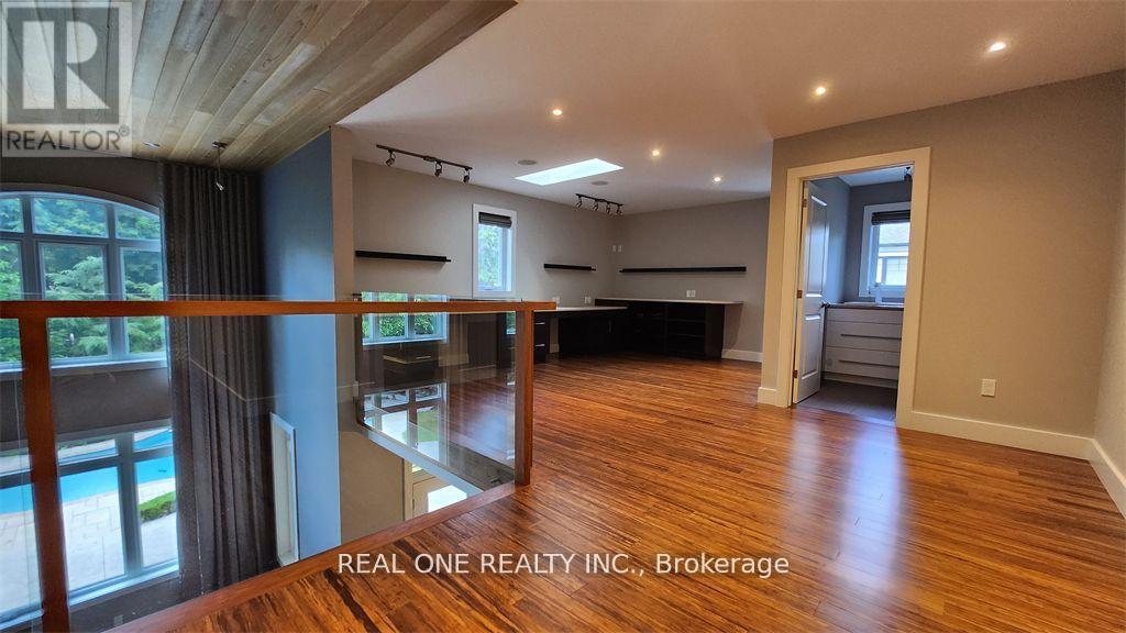 531 Jeanette Drive, Oakville, Ontario  L6K 1M9 - Photo 14 - W13066506