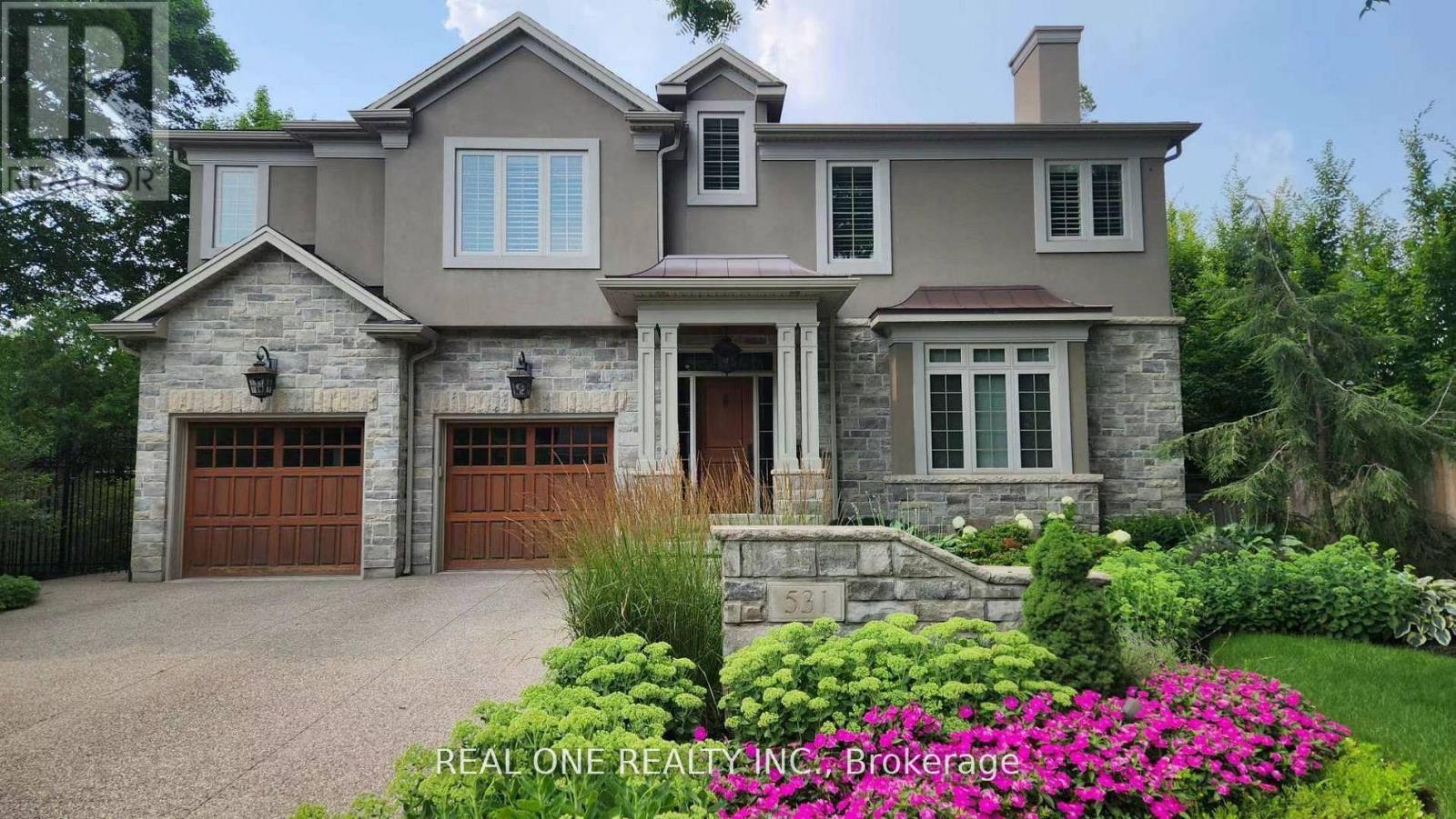 531 Jeanette Drive, Oakville, Ontario  L6K 1M9 - Photo 2 - W13066506