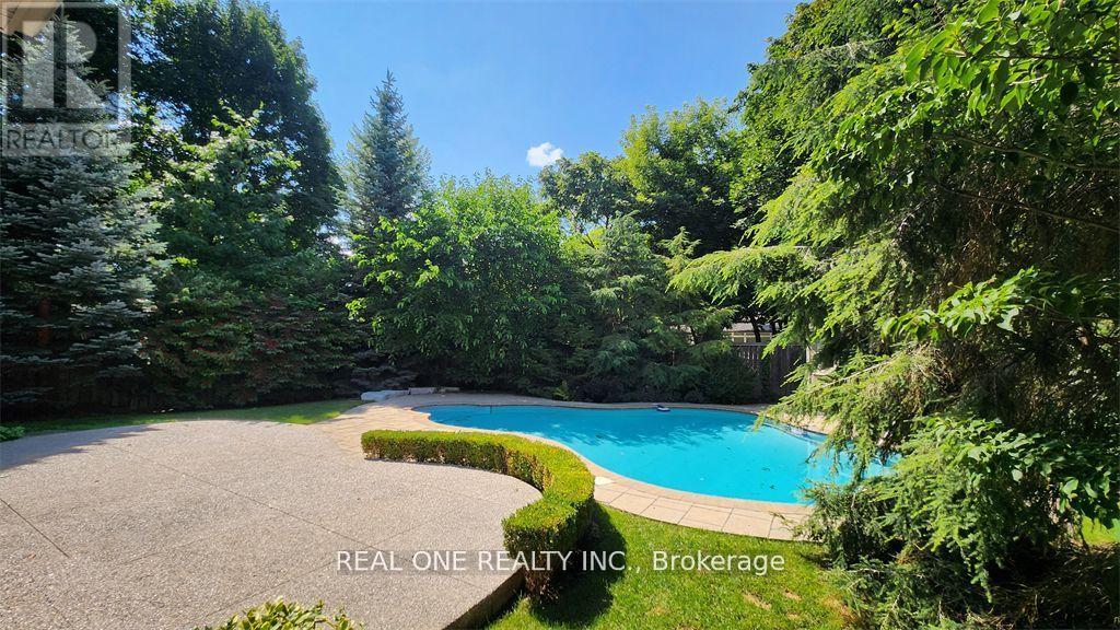 531 Jeanette Drive, Oakville, Ontario  L6K 1M9 - Photo 27 - W13066506