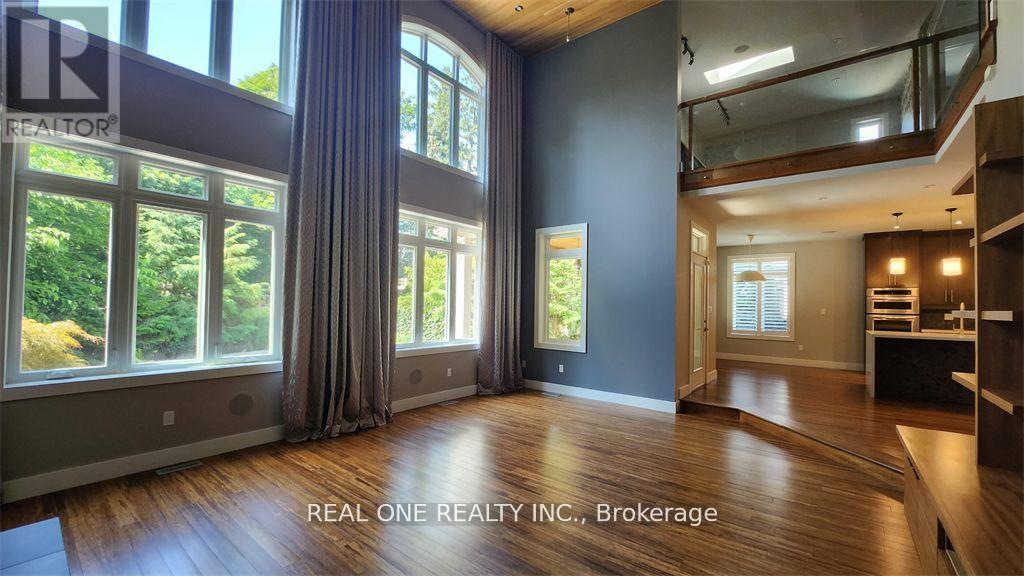 531 Jeanette Drive, Oakville, Ontario  L6K 1M9 - Photo 3 - W13066506