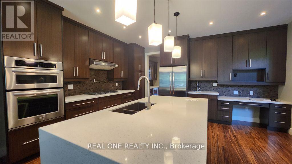 531 Jeanette Drive, Oakville, Ontario  L6K 1M9 - Photo 8 - W13066506
