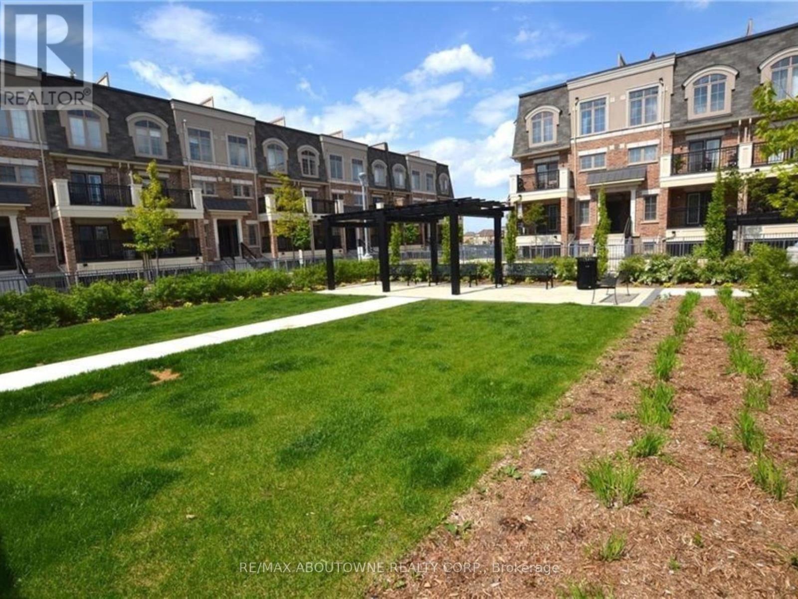 1 - 2441 Greenwich Drive, Oakville, Ontario  L6M 0S3 - Photo 11 - W13066534