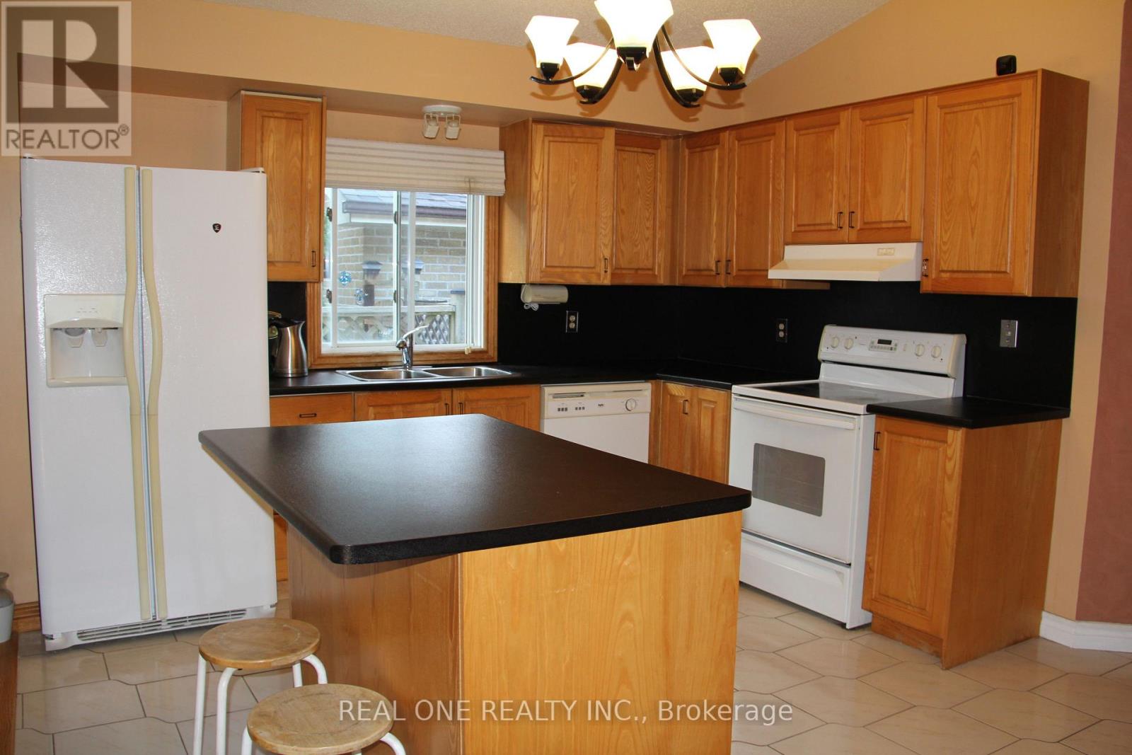 1019 Aldersbrook Road, London North, Ontario  N6G 4L9 - Photo 14 - X13066510