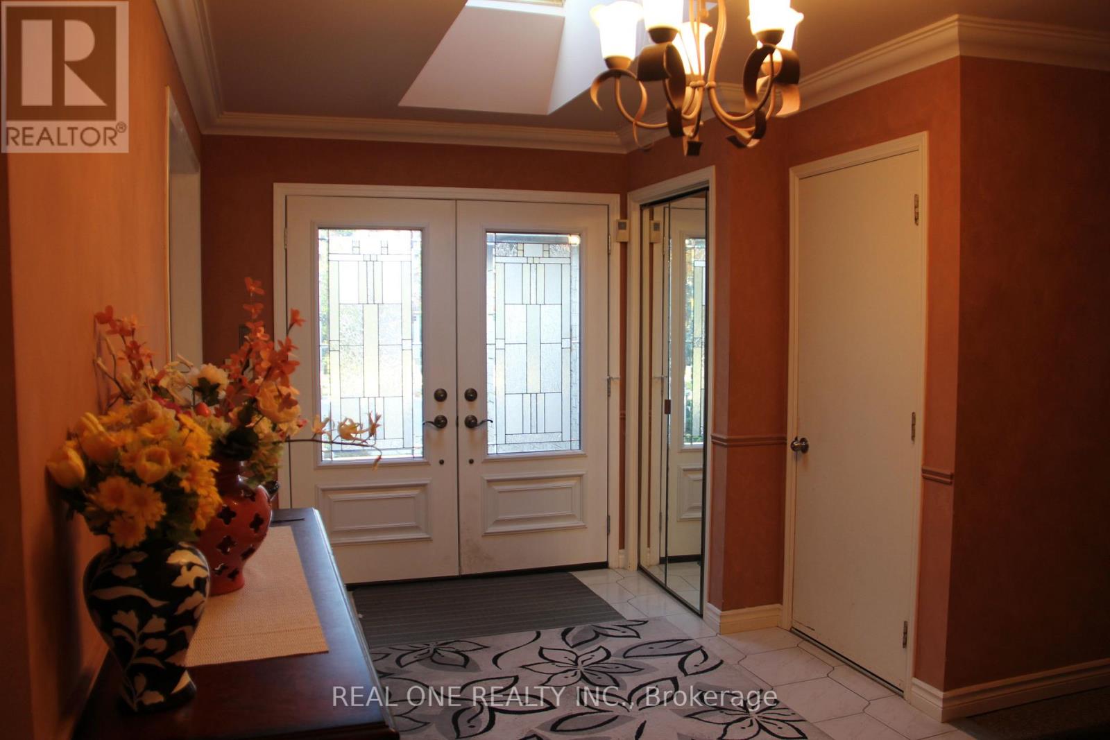 1019 Aldersbrook Road, London North, Ontario  N6G 4L9 - Photo 2 - X13066510