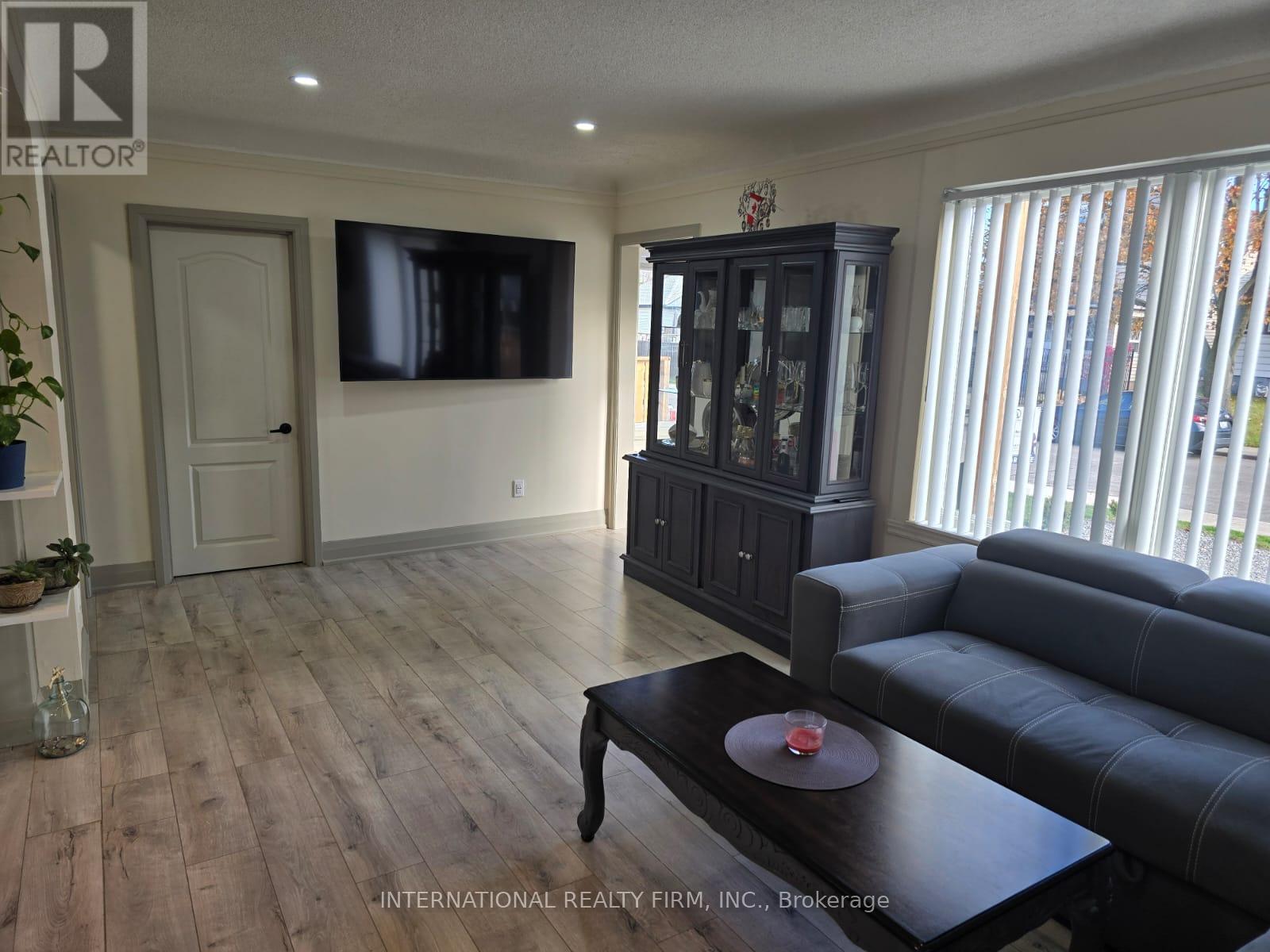731 Knox Avenue, Hamilton, Ontario  L8H 6K7 - Photo 11 - X13066522