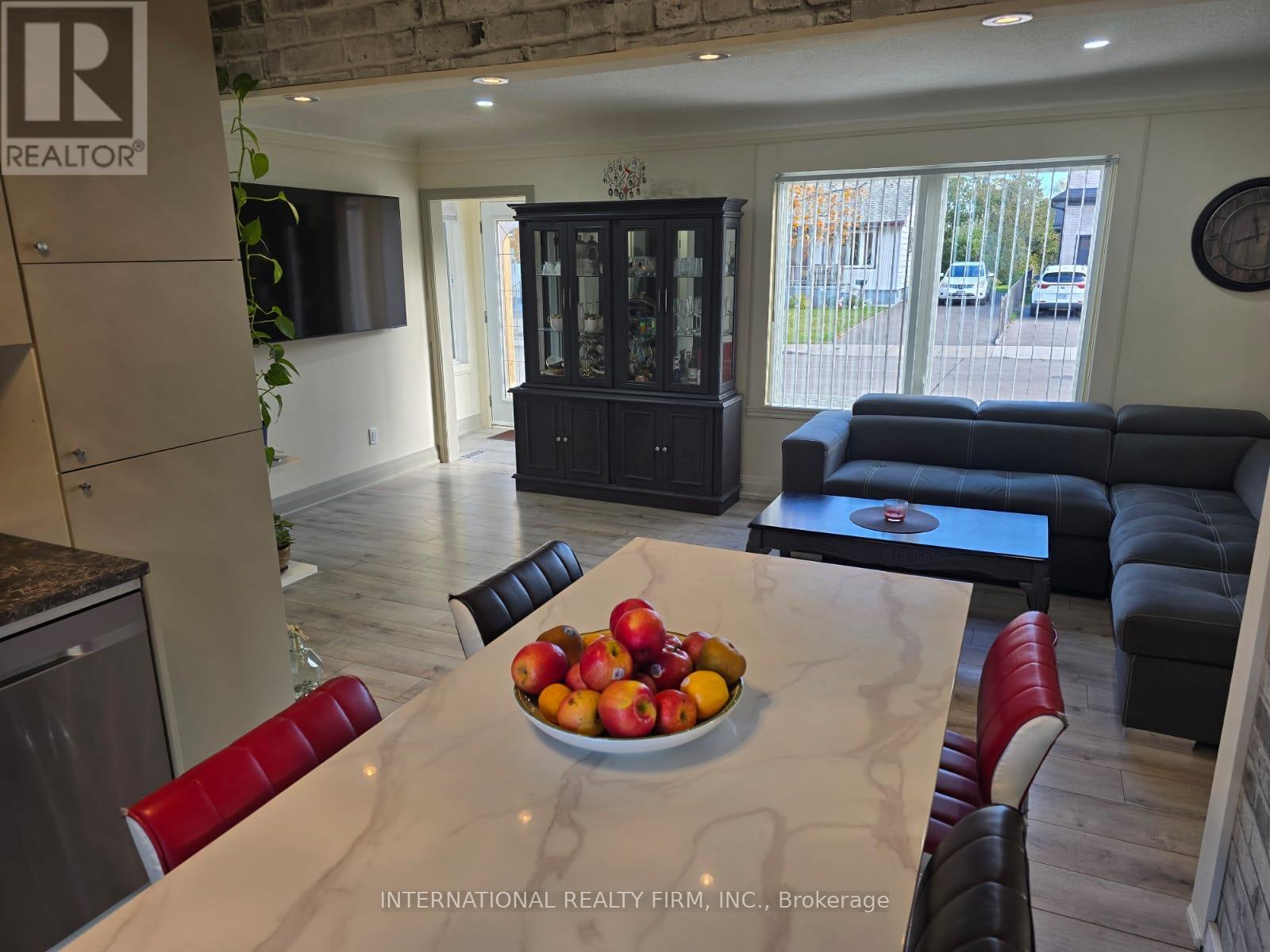 731 Knox Avenue, Hamilton, Ontario  L8H 6K7 - Photo 16 - X13066522