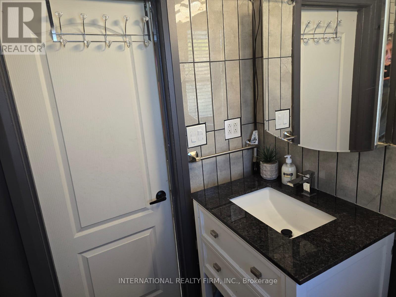 731 Knox Avenue, Hamilton, Ontario  L8H 6K7 - Photo 23 - X13066522
