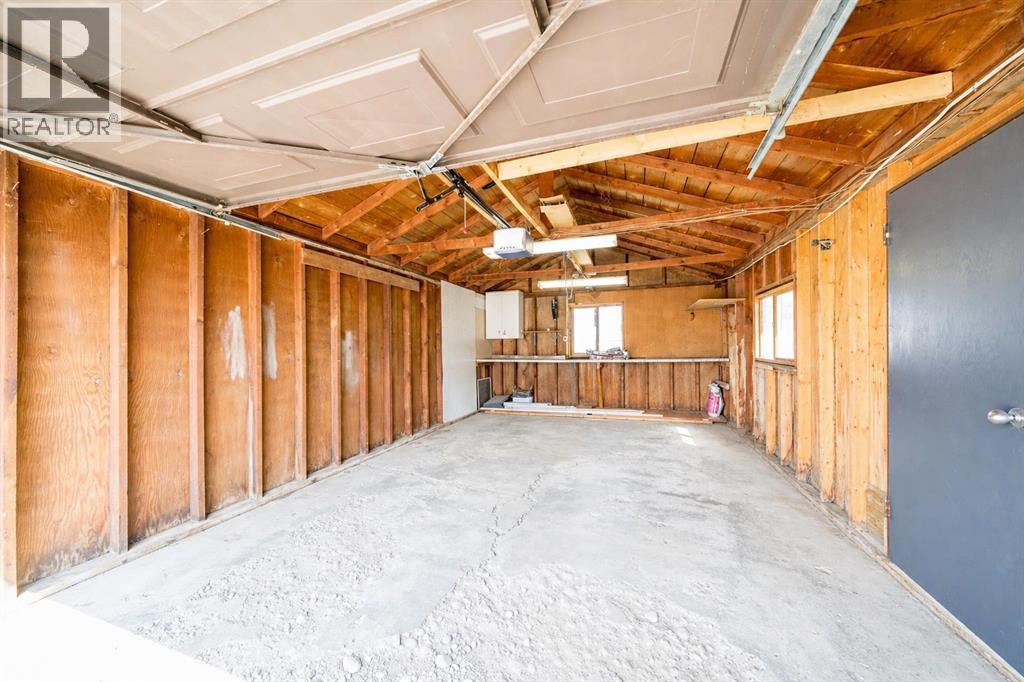 202 8 Avenue E, Bow Island, Alberta  T0K 0G0 - Photo 41 - A2306918