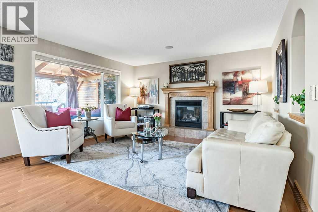 11 Cougarstone Park Sw, Calgary, Alberta  T3H 4Z9 - Photo 5 - A2306130