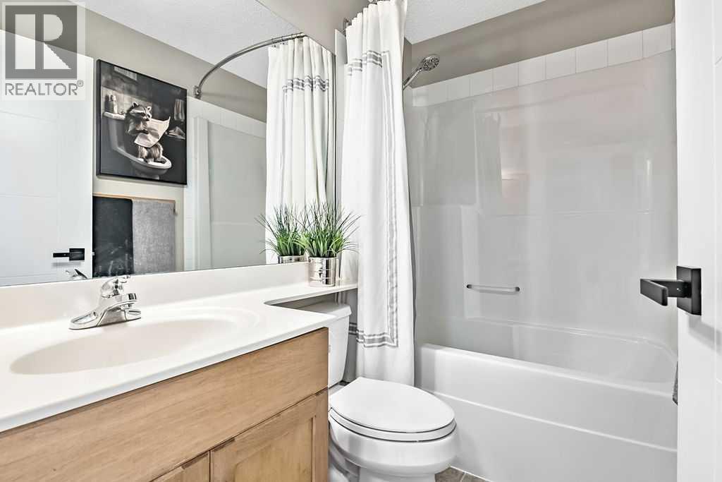 11 Cougarstone Park Sw, Calgary, Alberta  T3H 4Z9 - Photo 25 - A2306130