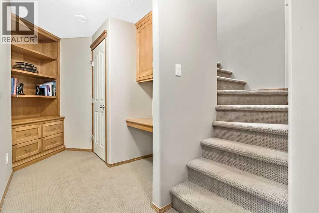 11 Cougarstone Park Sw, Calgary, Alberta  T3H 4Z9 - Photo 26 - A2306130