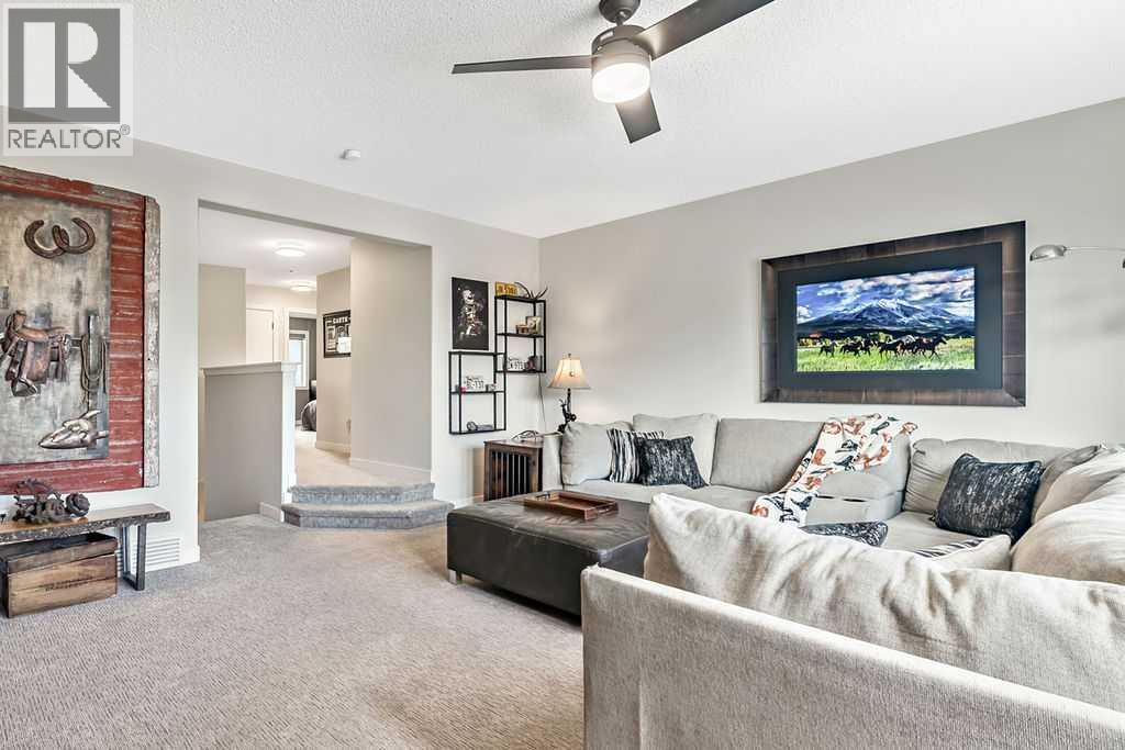 11 Cougarstone Park Sw, Calgary, Alberta  T3H 4Z9 - Photo 17 - A2306130