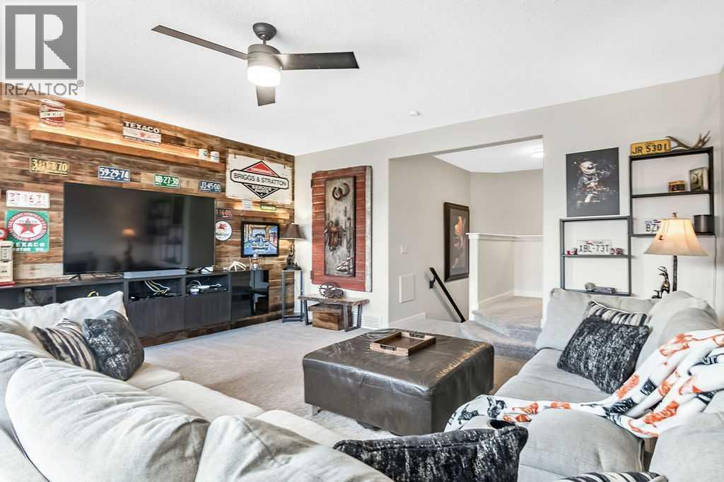 11 Cougarstone Park Sw, Calgary, Alberta  T3H 4Z9 - Photo 18 - A2306130