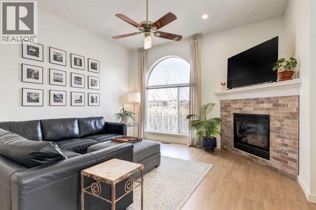 402 Rocky Ridge Cove Nw, Calgary, Alberta  T3G 4J6 - Photo 11 - A2306917