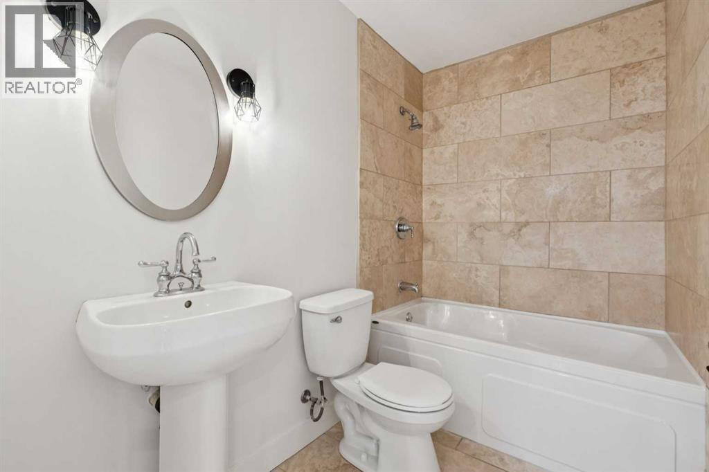 1 Discovery Ridge Link SW, Calgary, Alberta  T3H 4Y1 - Photo 39 - A2291643